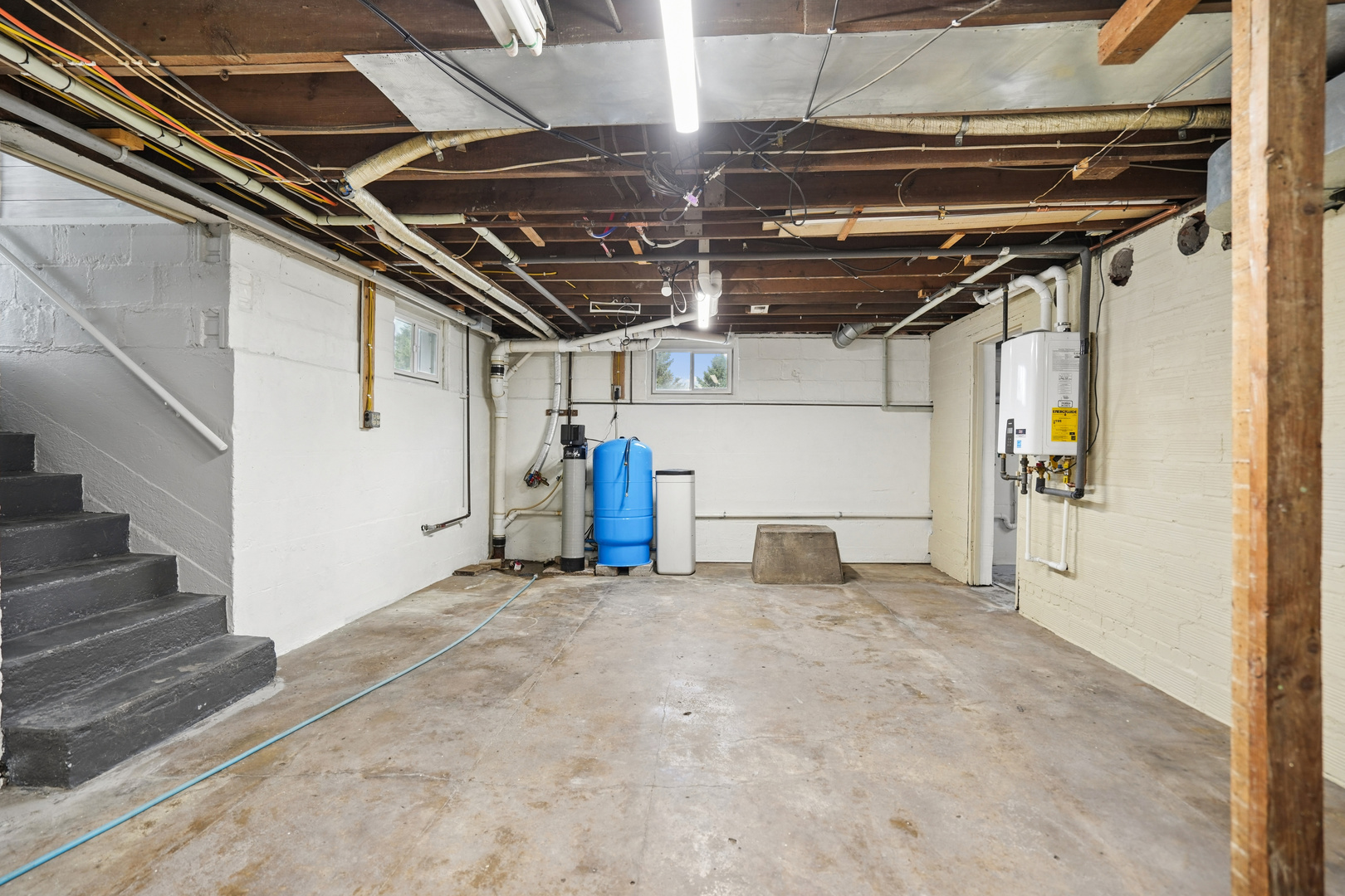 219 Vermont Avenue Property Photo 36