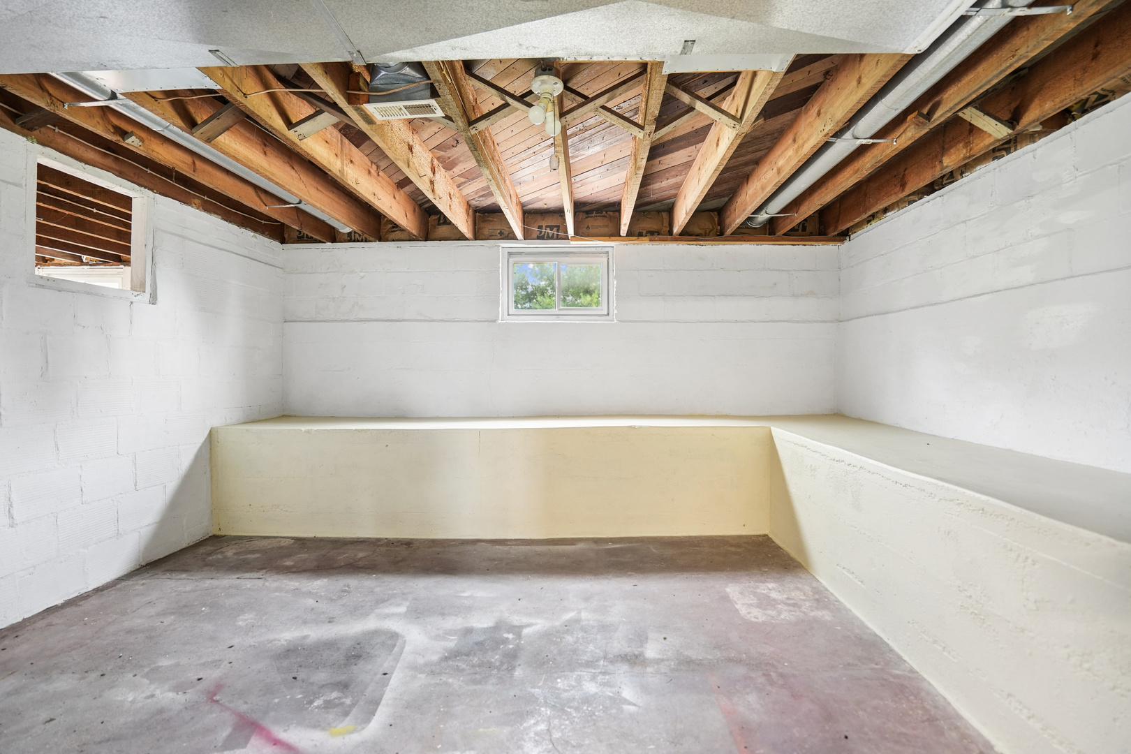 219 Vermont Avenue Property Photo 37