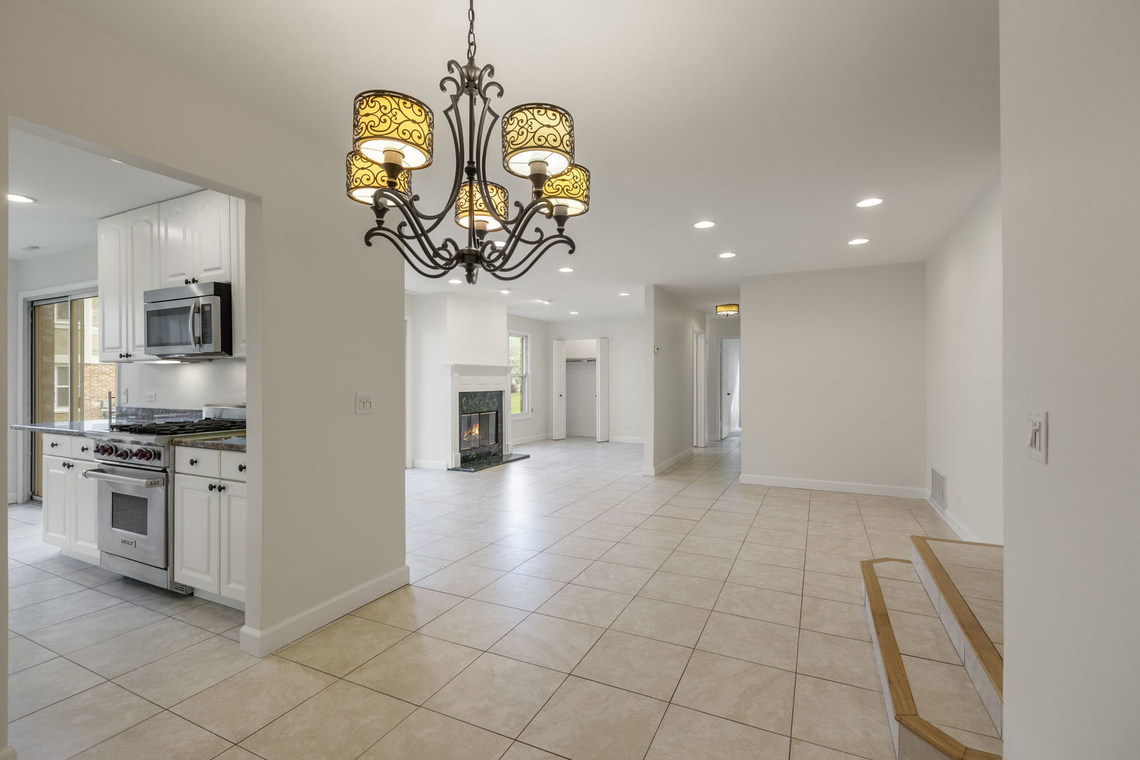1255 Regency Court 1255 Property Photo 5