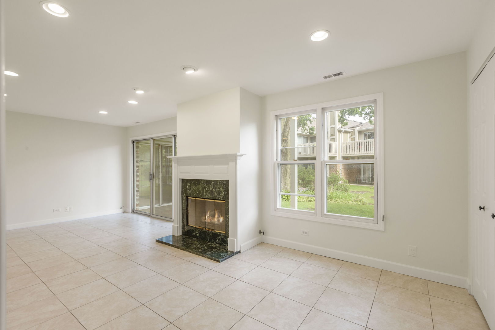 1255 Regency Court 1255 Property Photo 10