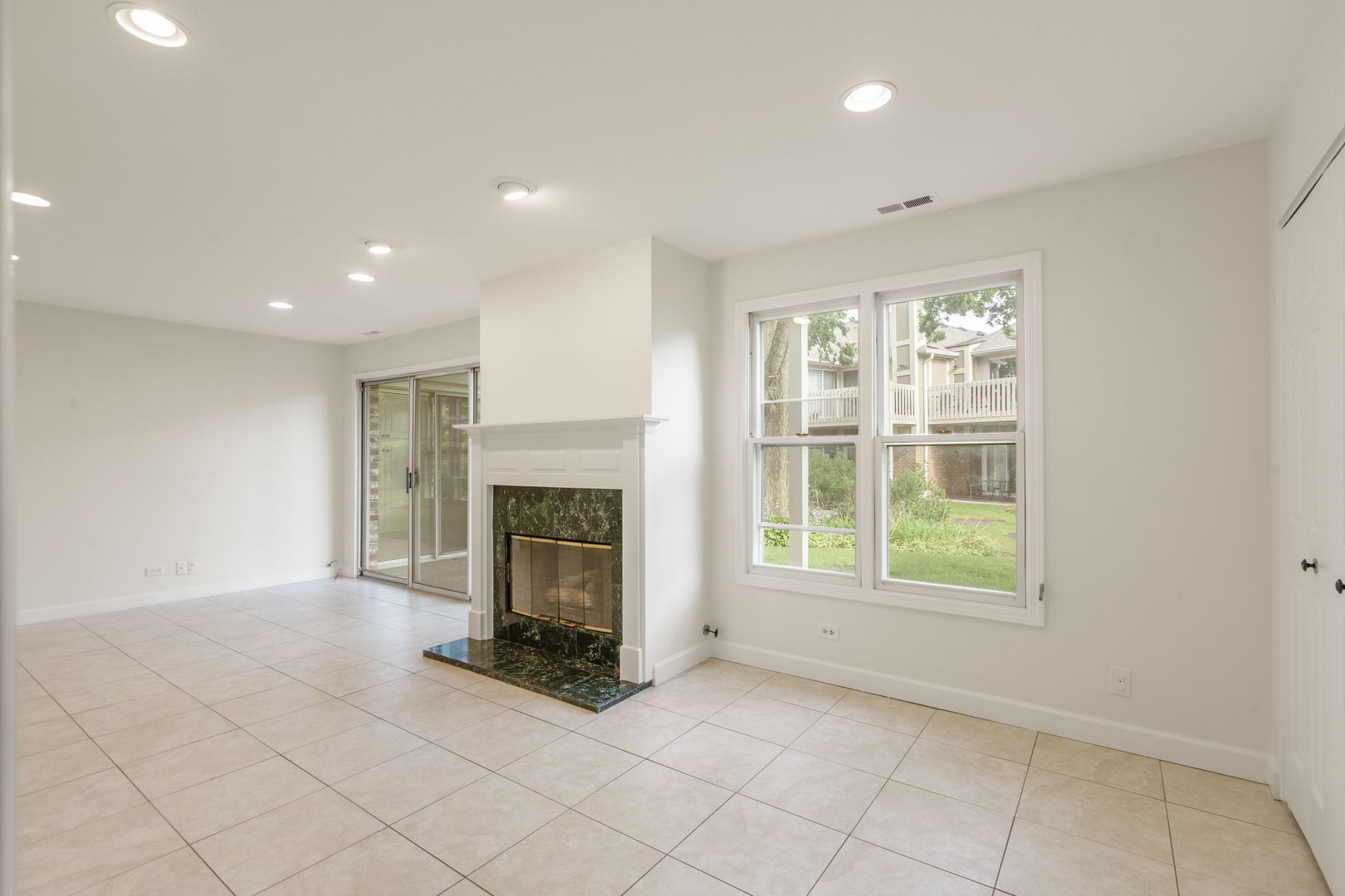 1255 Regency Court 1255 Property Photo 12