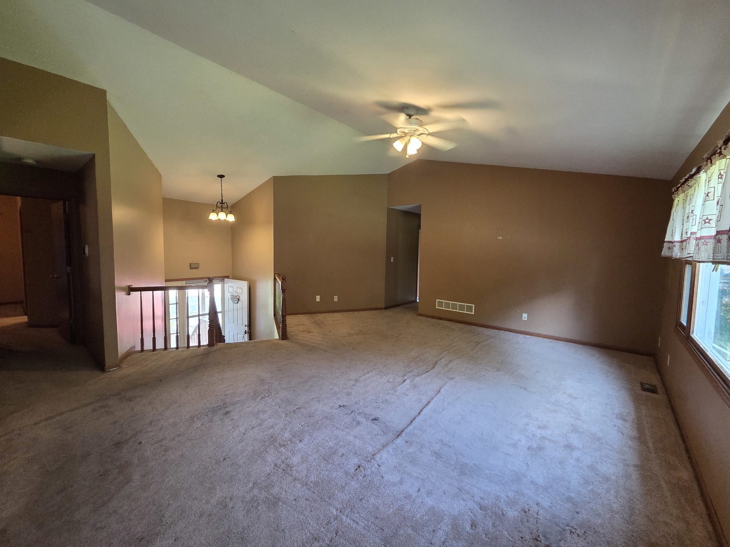 803 Main Street Property Photo 5