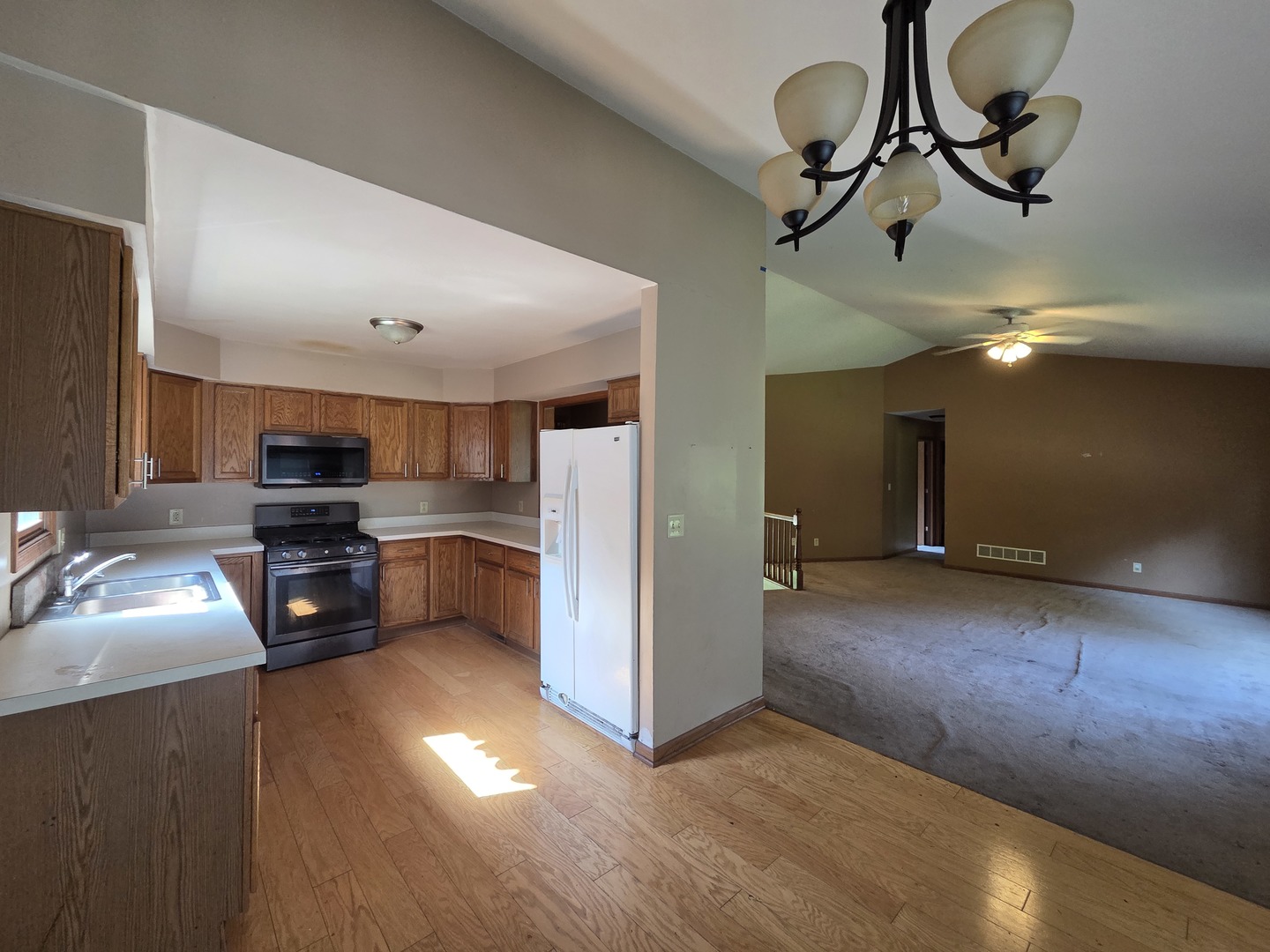 803 Main Street Property Photo 6