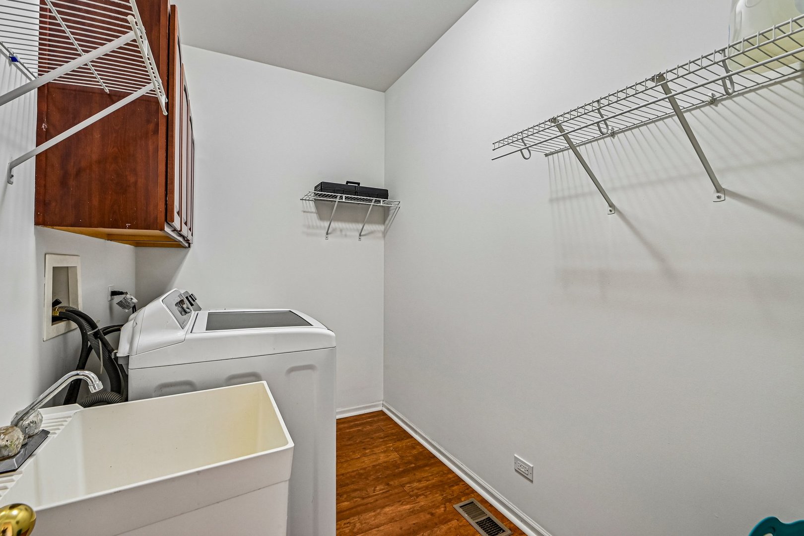 2453 Cushing Lane Property Photo 28