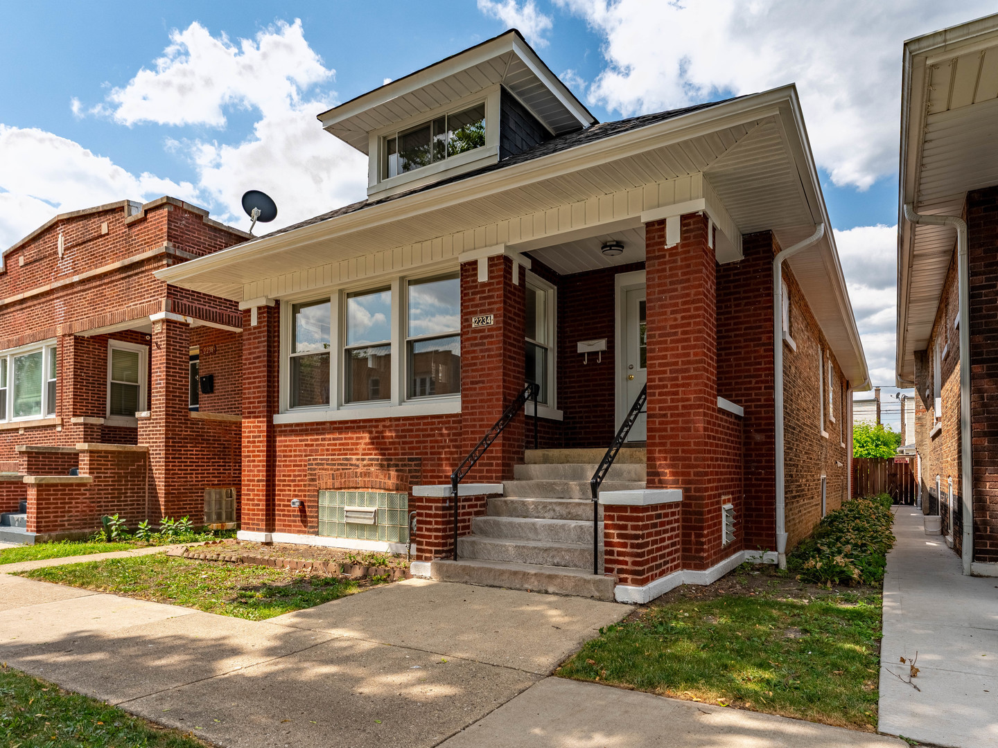 2234 Gunderson Avenue Property Photo 1