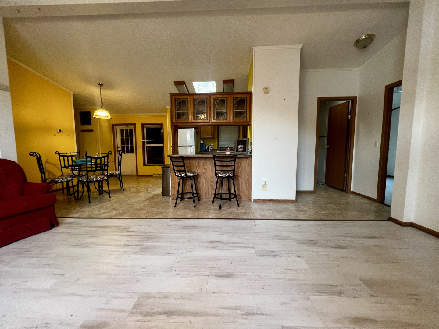 1074 Lakeview Road Property Photo 10