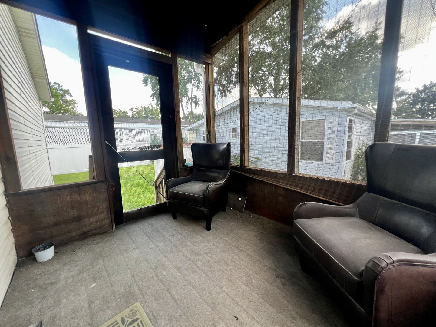 1074 Lakeview Road Property Photo 17