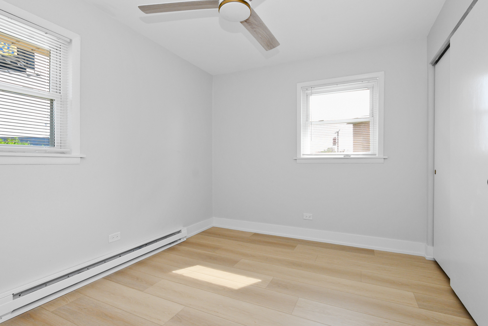 11015 S Lloyd Drive 2 Property Photo 14