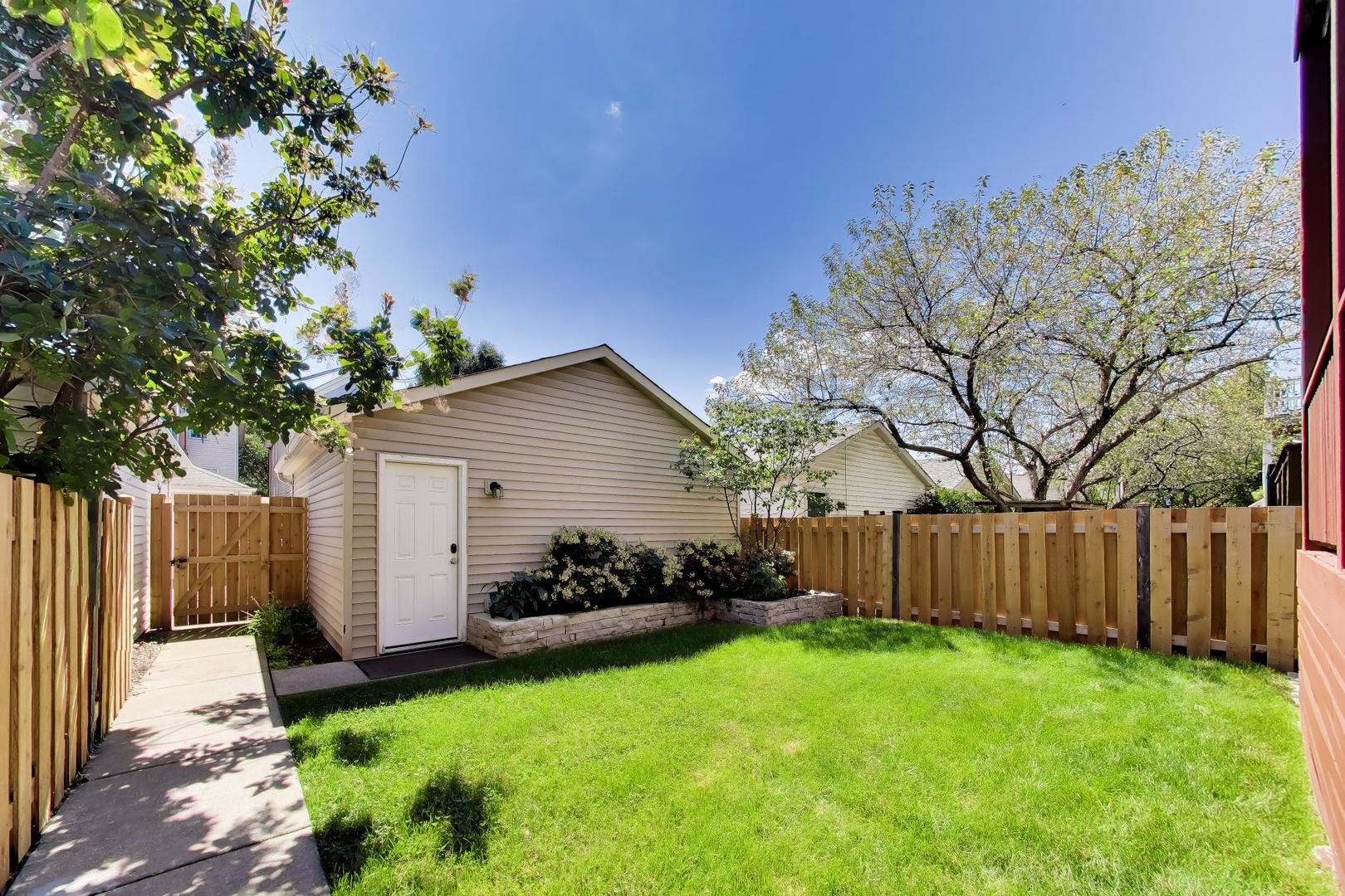 329 W Goethe Street Property Photo 46