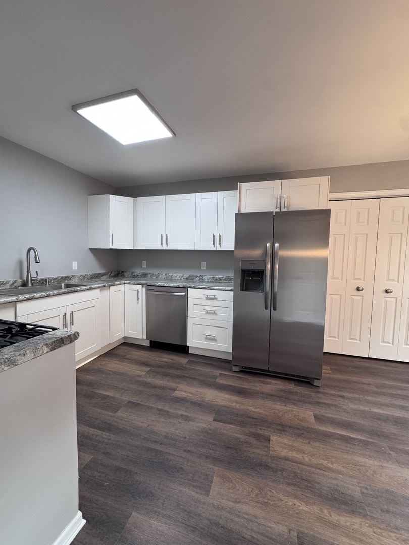 2059 Robert Street Property Photo 4