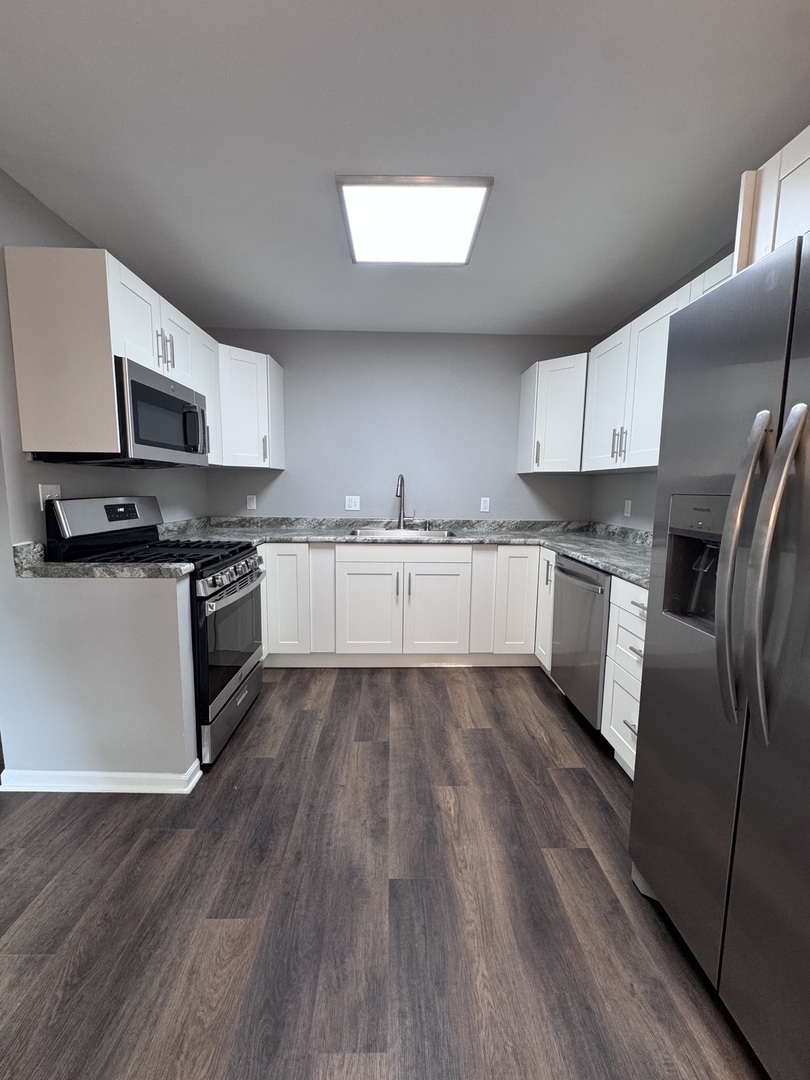 2059 Robert Street Property Photo 5
