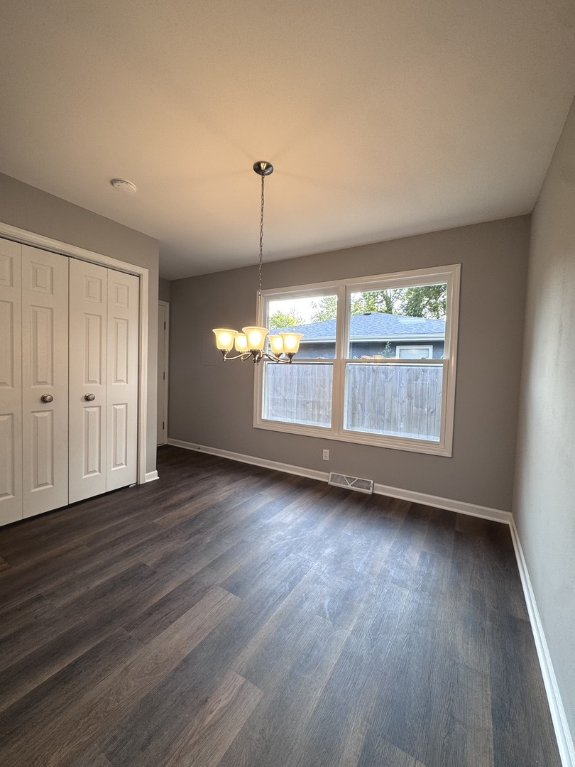 2059 Robert Street Property Photo 6