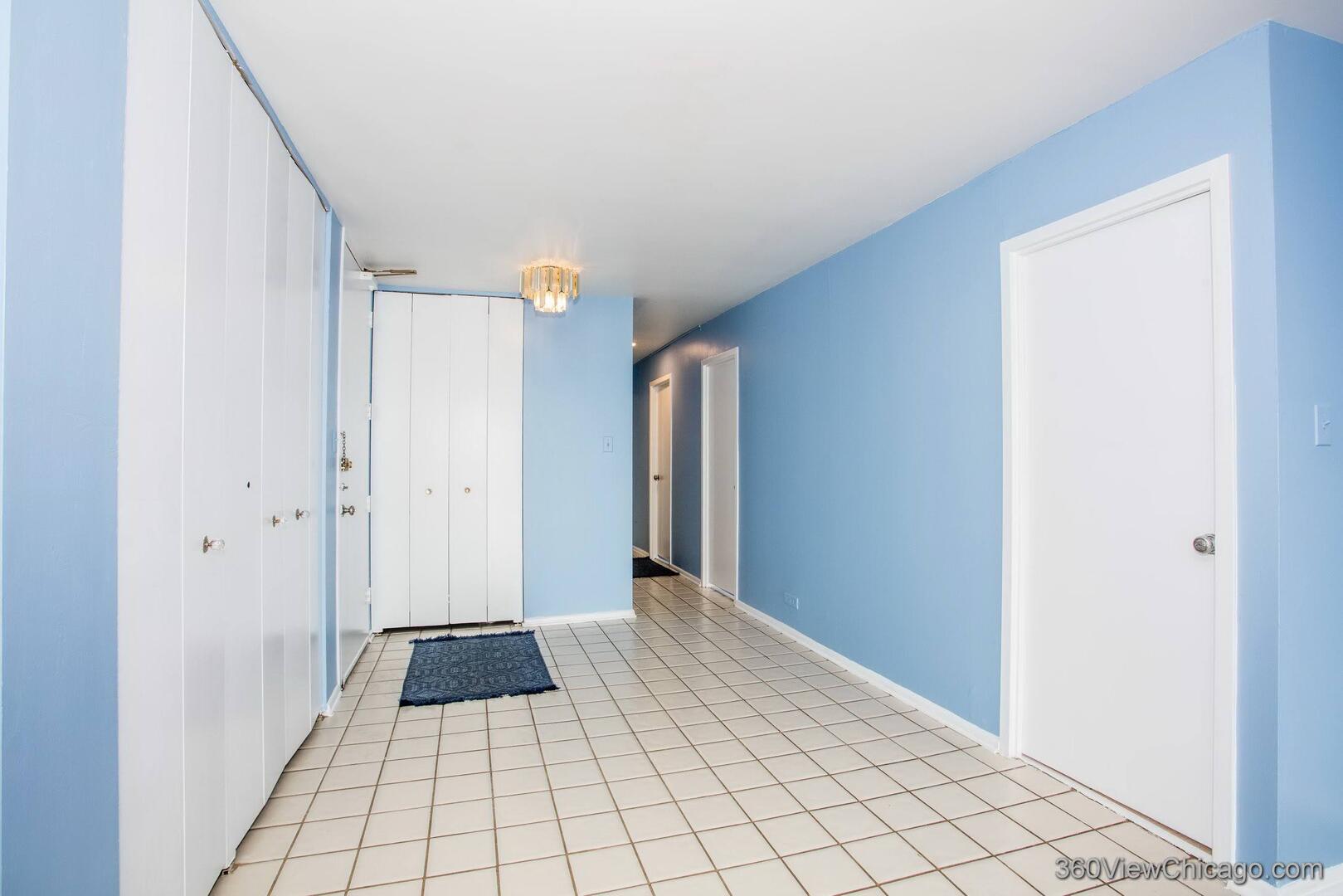6833 N Kedzie Avenue 801 Property Photo 9
