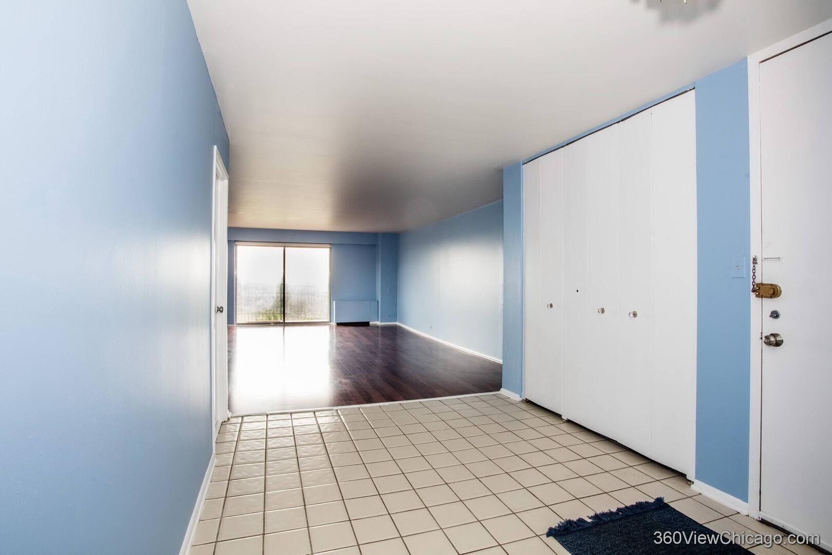 6833 N Kedzie Avenue 801 Property Photo 10
