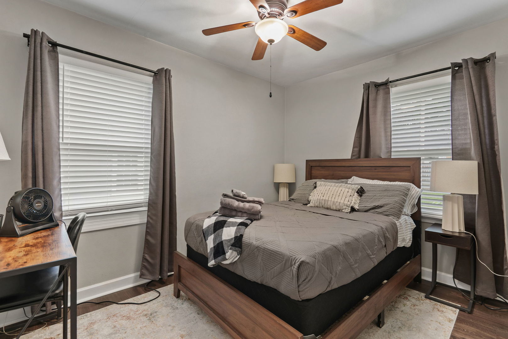728 24th Street Property Photo 10
