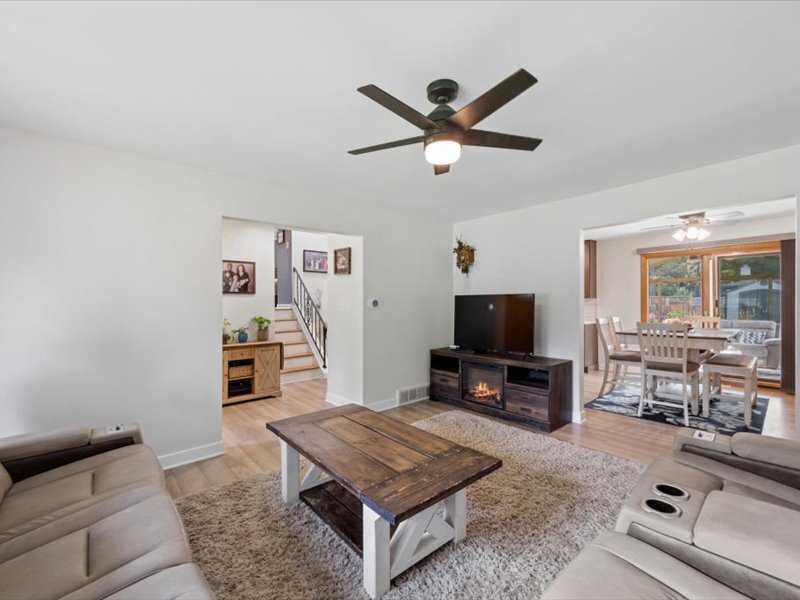 209 Murray Drive Property Photo 8