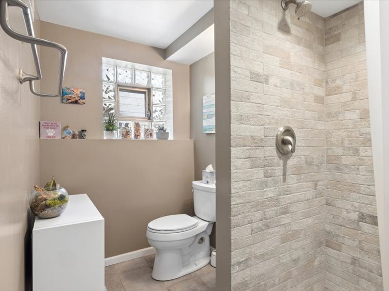 209 Murray Drive Property Photo 17