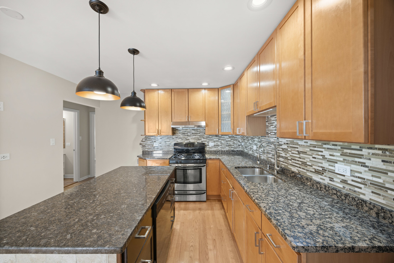 11009 S Mansfield Avenue Property Photo 9