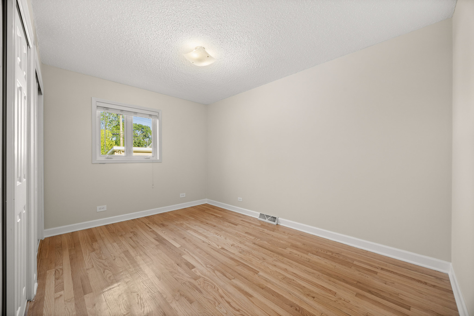 11009 S Mansfield Avenue Property Photo 15