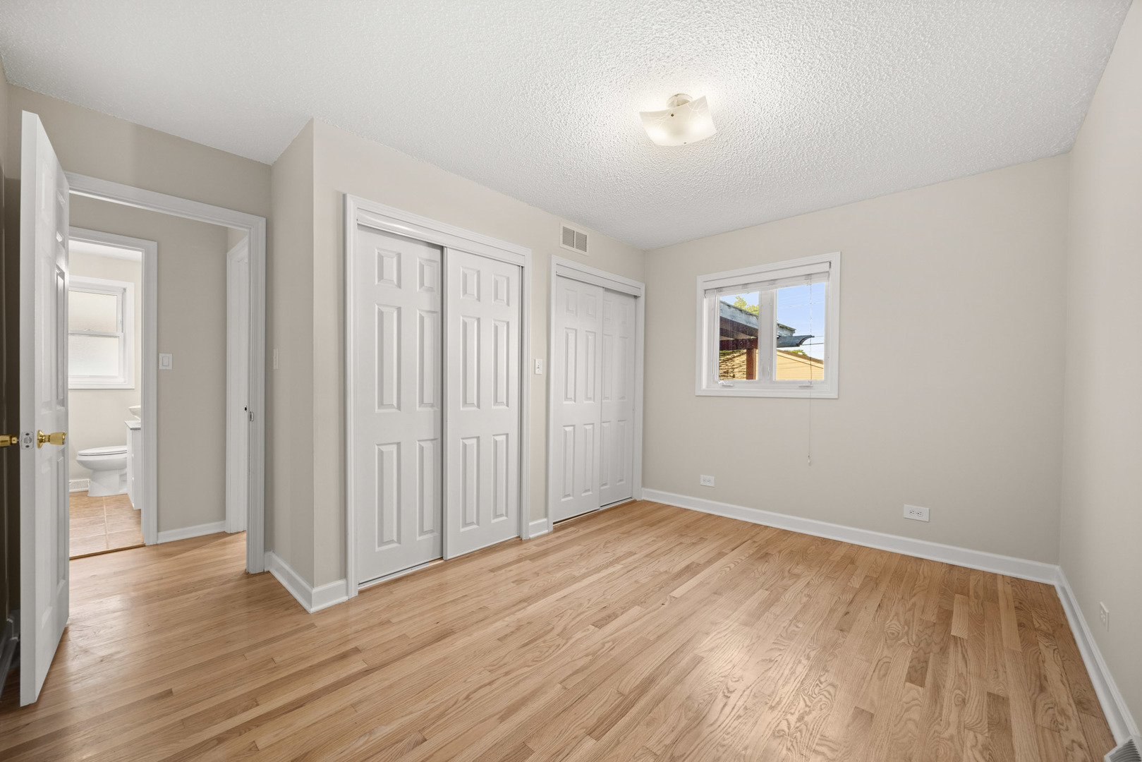 11009 S Mansfield Avenue Property Photo 16