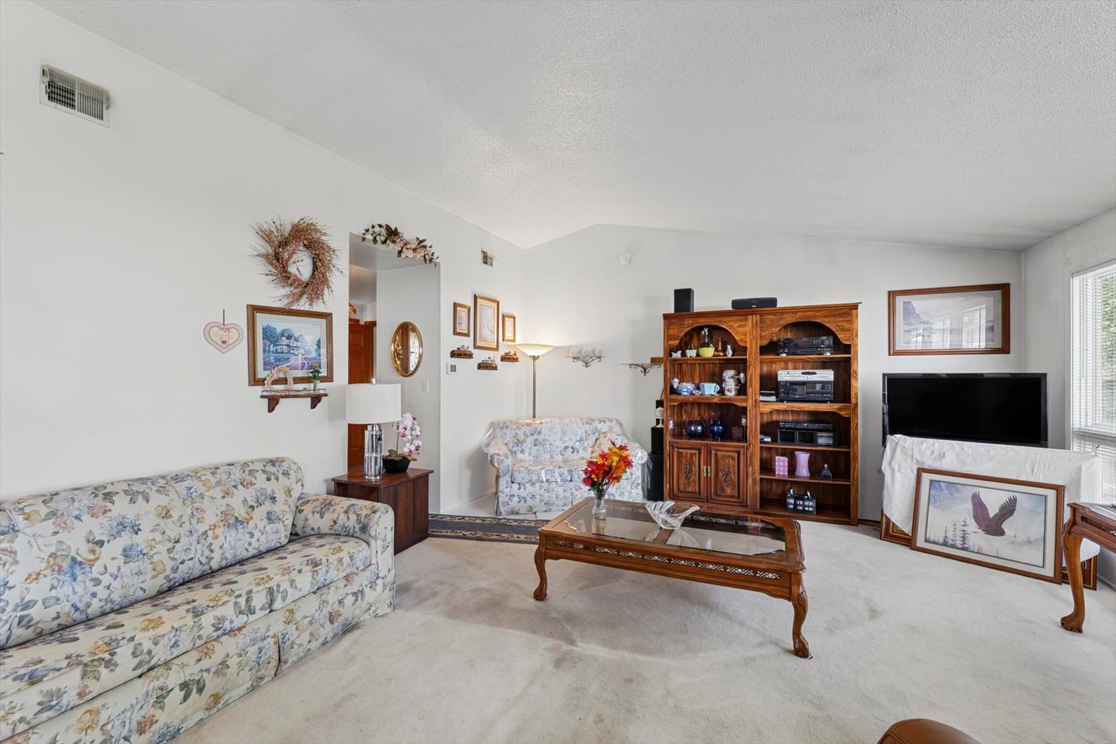 1527 S Pointe Drive Property Photo 8