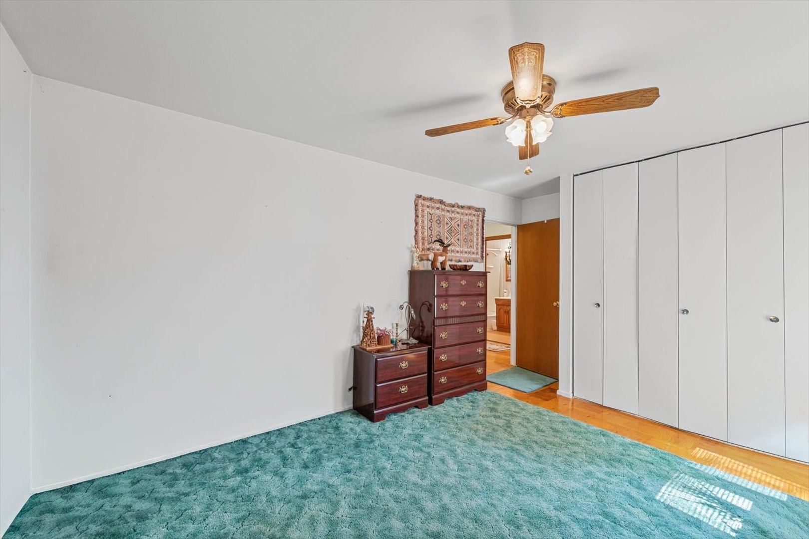 1527 S Pointe Drive Property Photo 17