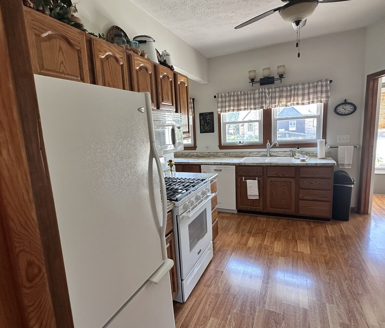 218 S Chestnut Street Property Photo 8