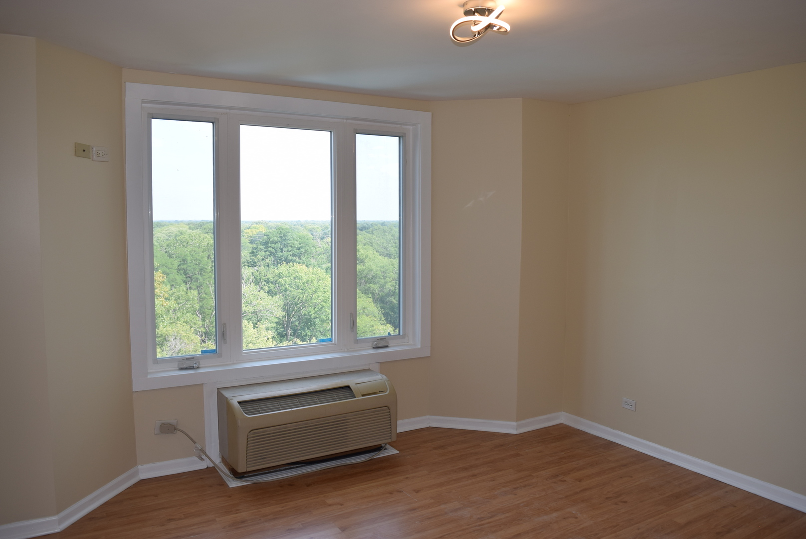 1 Renaissance Place 801 Property Photo 17