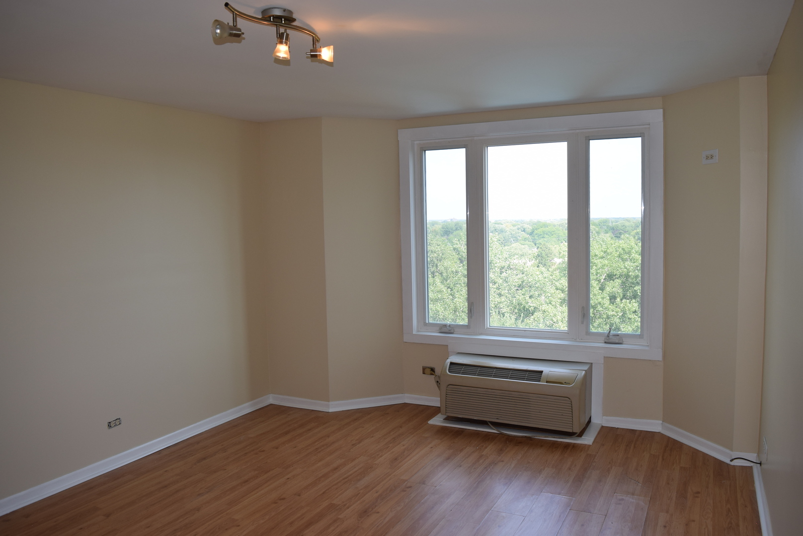 1 Renaissance Place 801 Property Photo 21