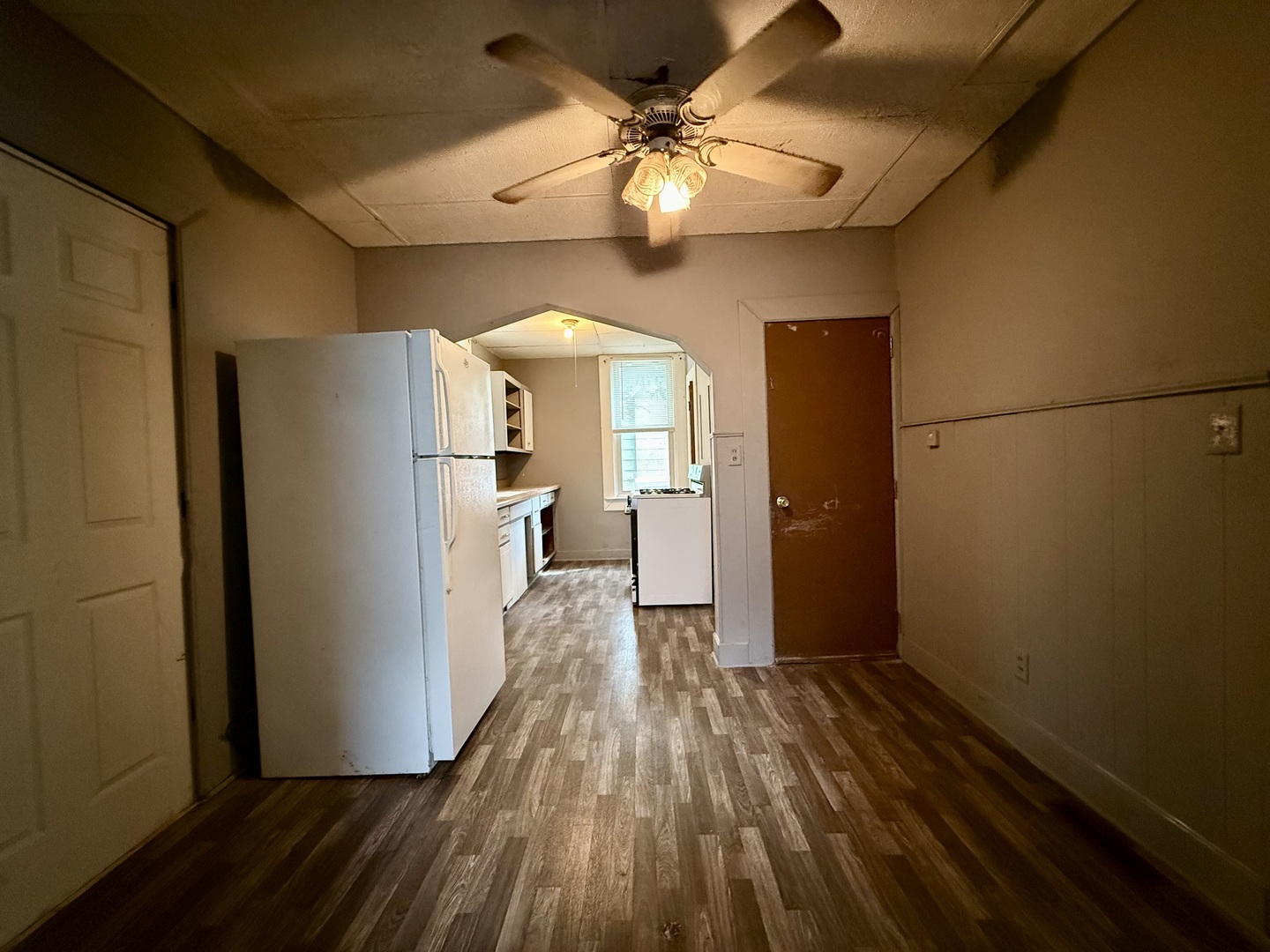 504 S East Street Property Photo 6