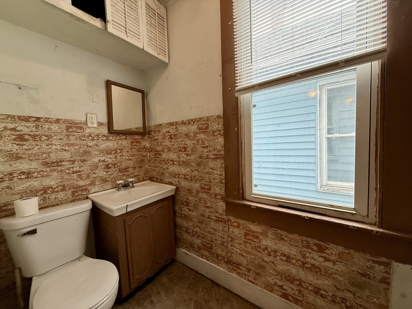 504 S East Street Property Photo 9