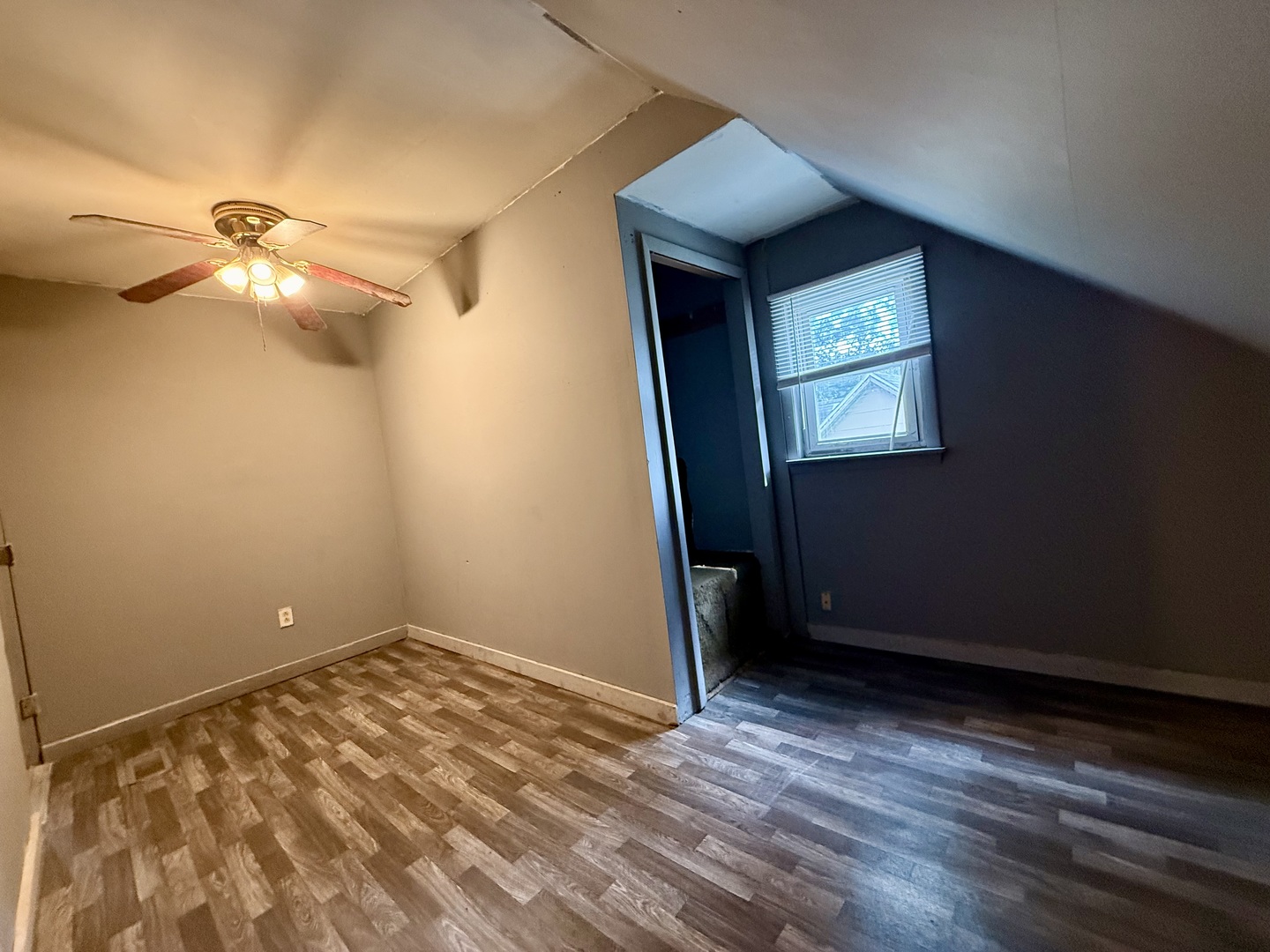 504 S East Street Property Photo 15
