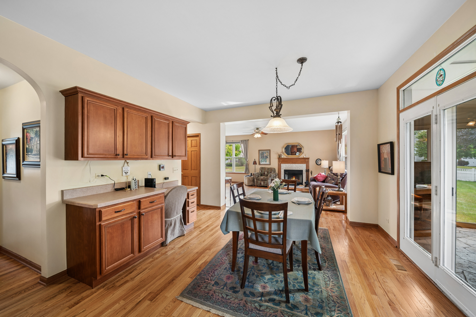 1943 Flagstone Lane Property Photo 6