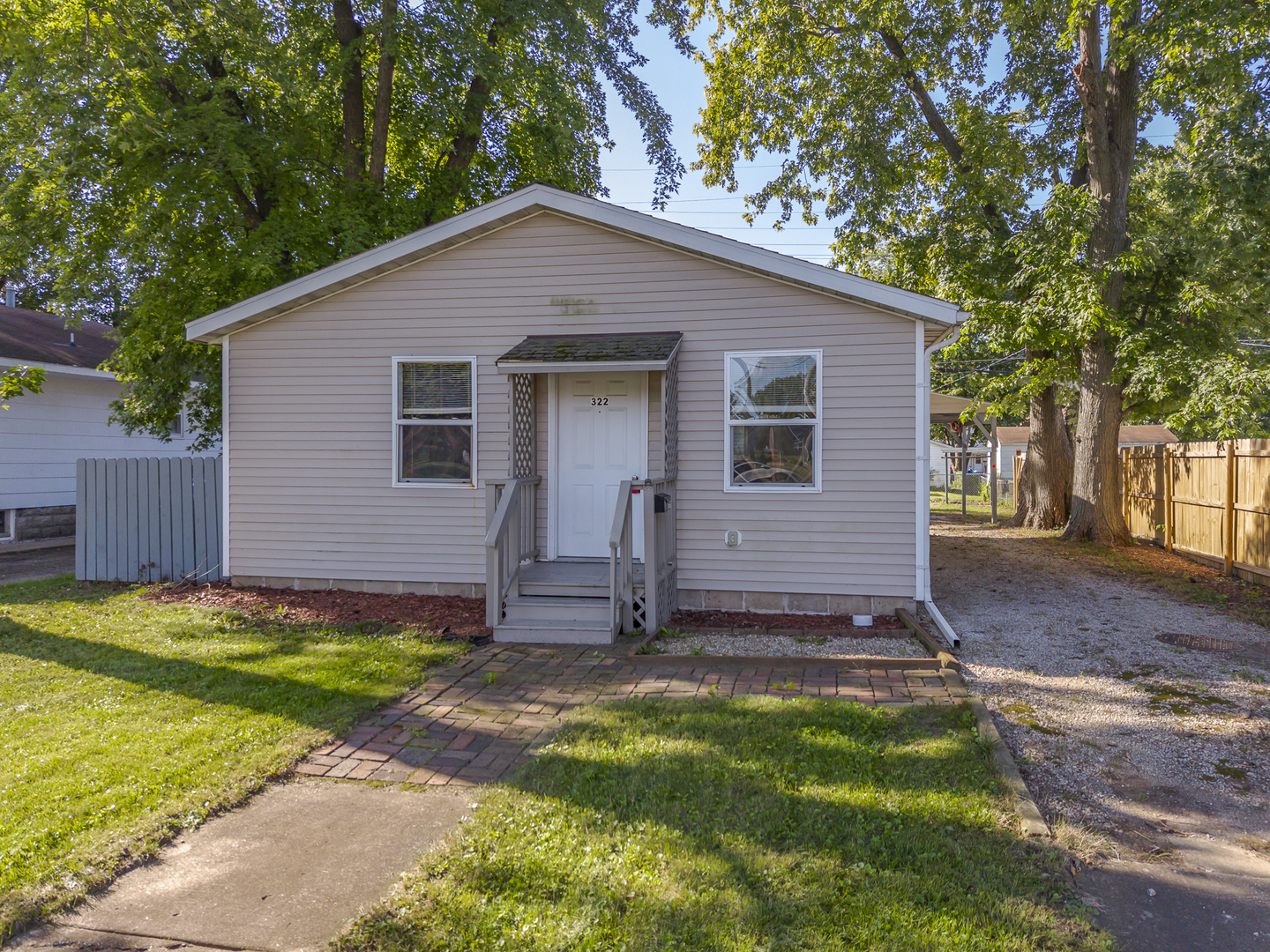 322 E Timber Street Property Photo 1