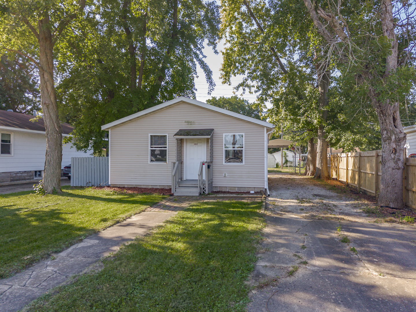 322 E Timber Street Property Photo 2