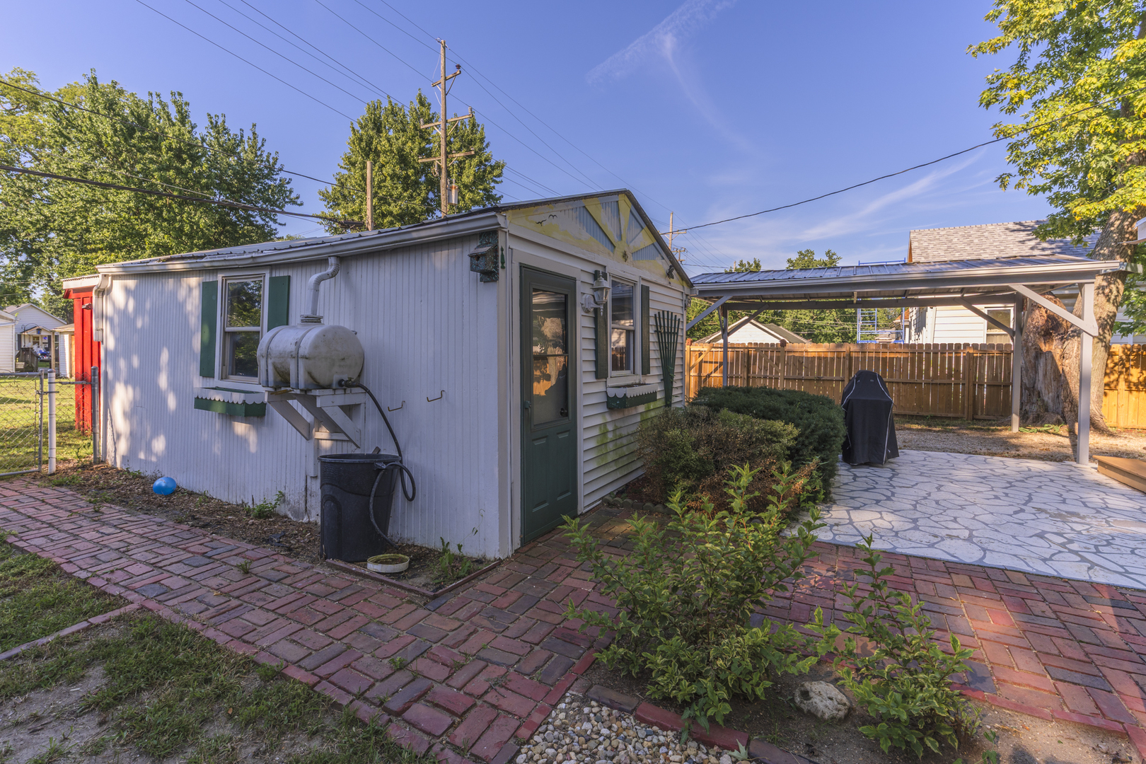 322 E Timber Street Property Photo 18