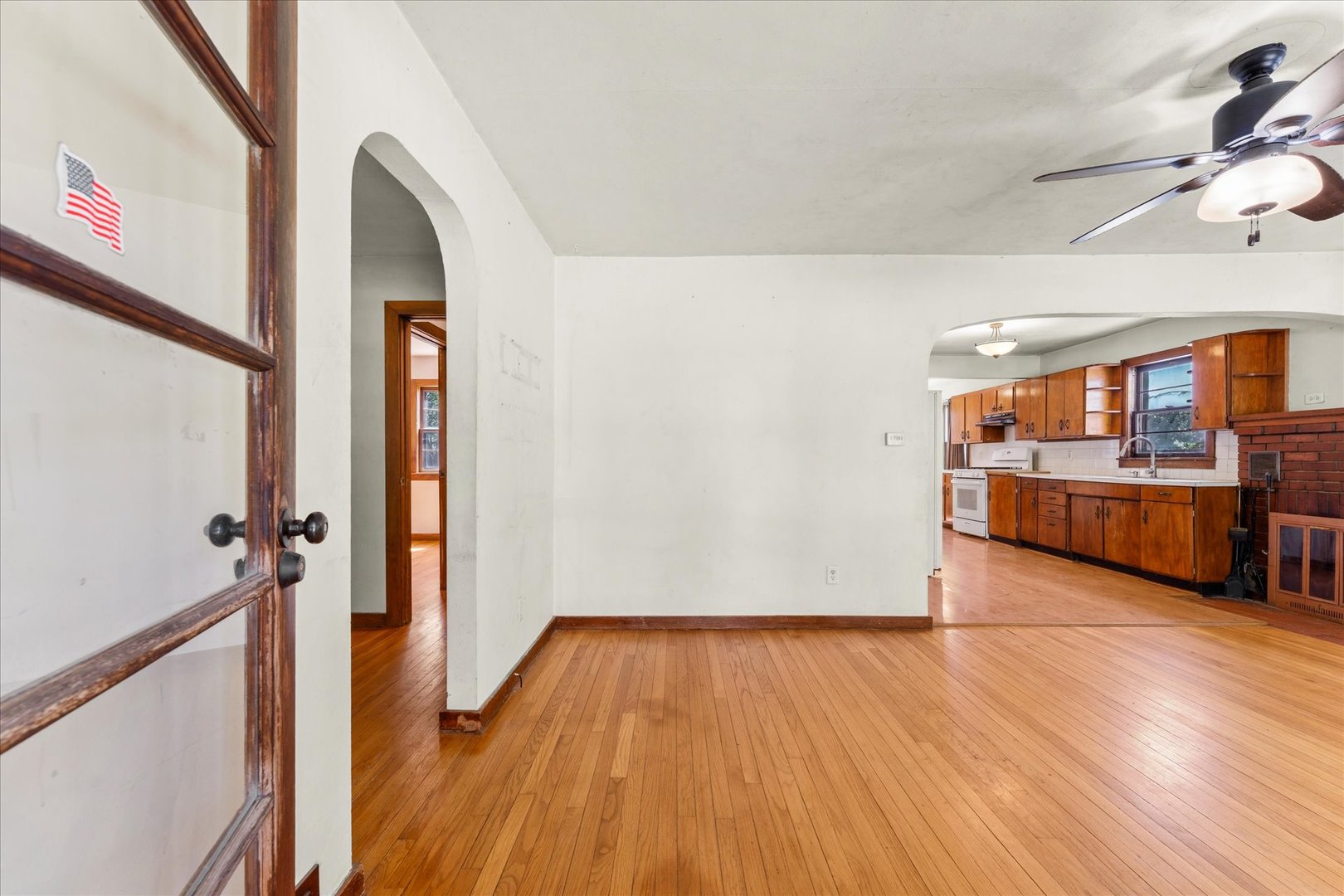 501 N State Street Property Photo 3