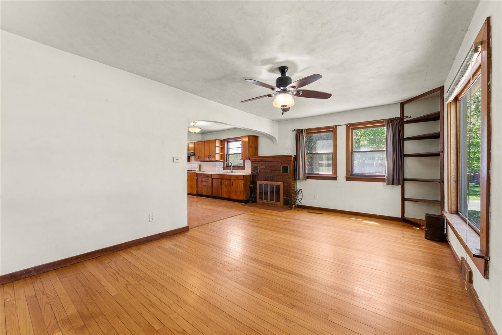 501 N State Street Property Photo 7