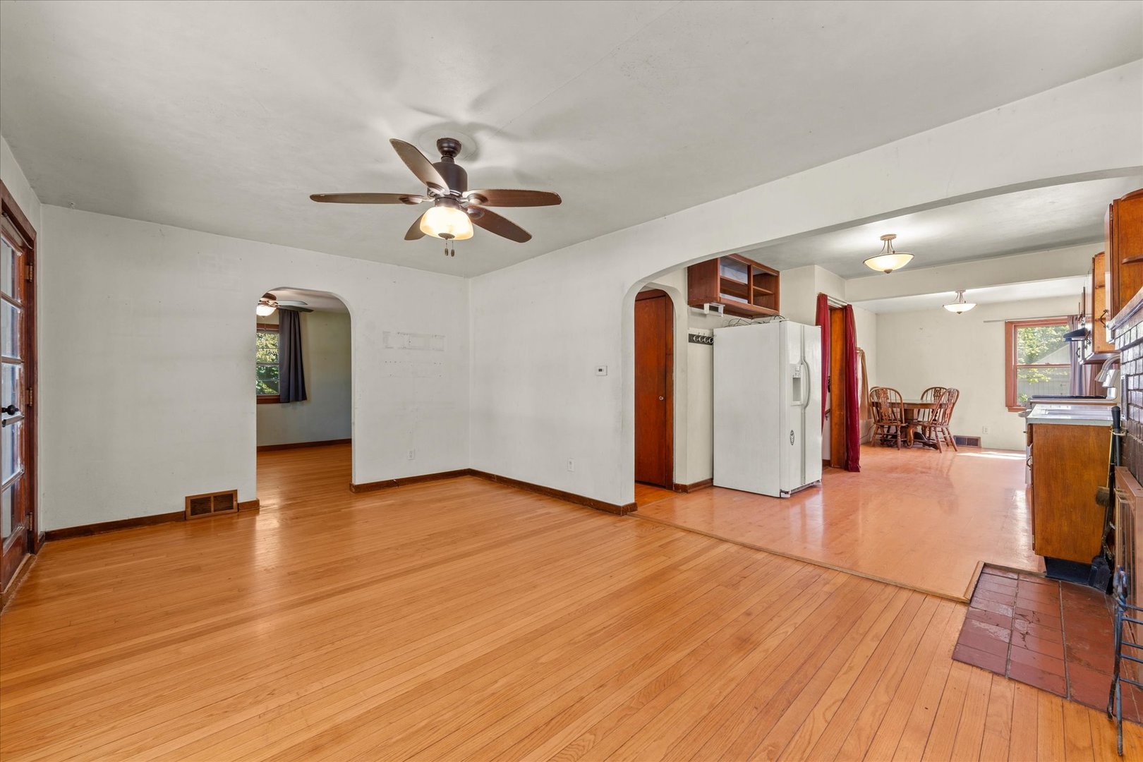 501 N State Street Property Photo 8