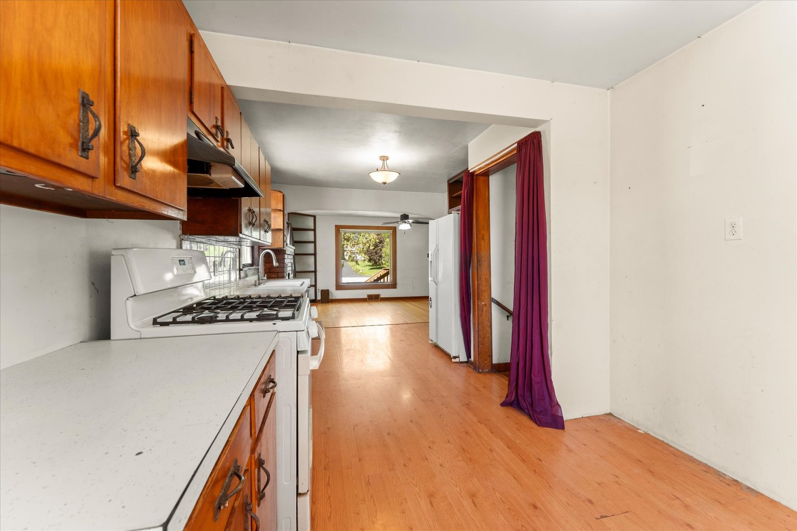 501 N State Street Property Photo 14
