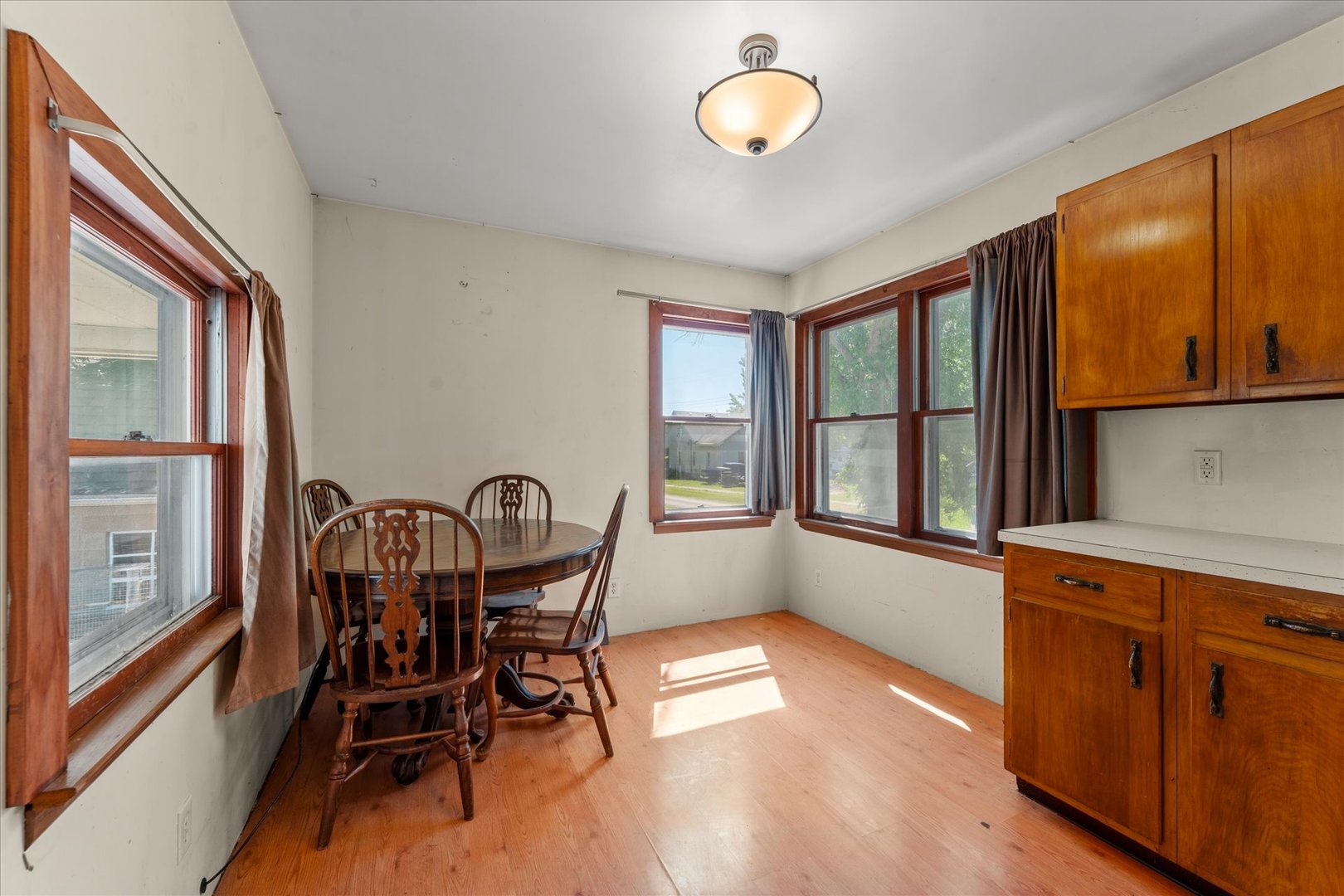 501 N State Street Property Photo 16