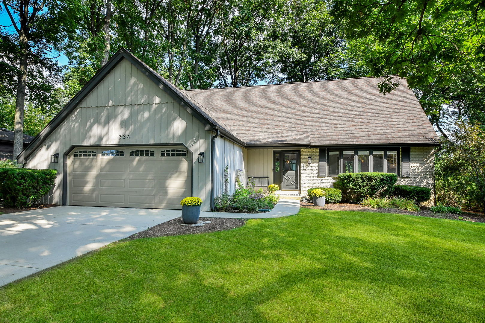 234 Jervey Lane Property Photo 1