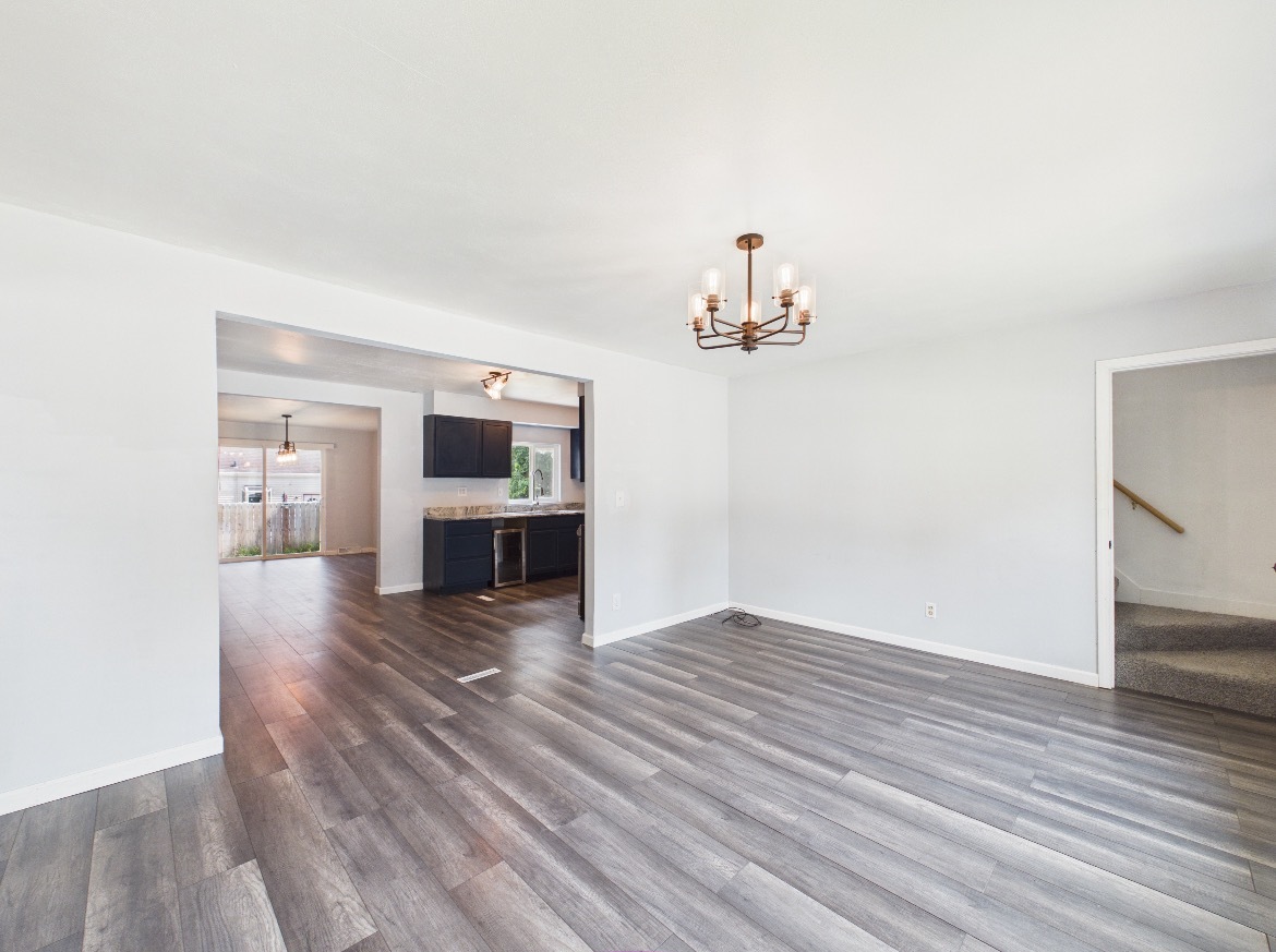 1328 Leaman Place Property Photo 10