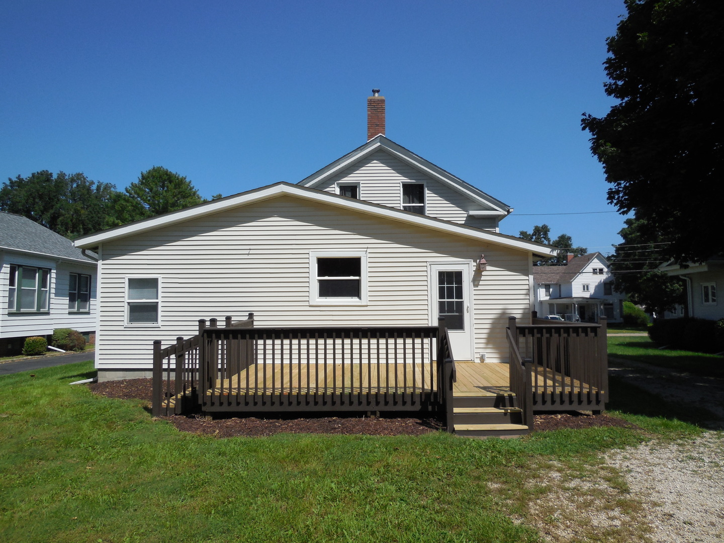 318 W Peru Street Property Photo 4
