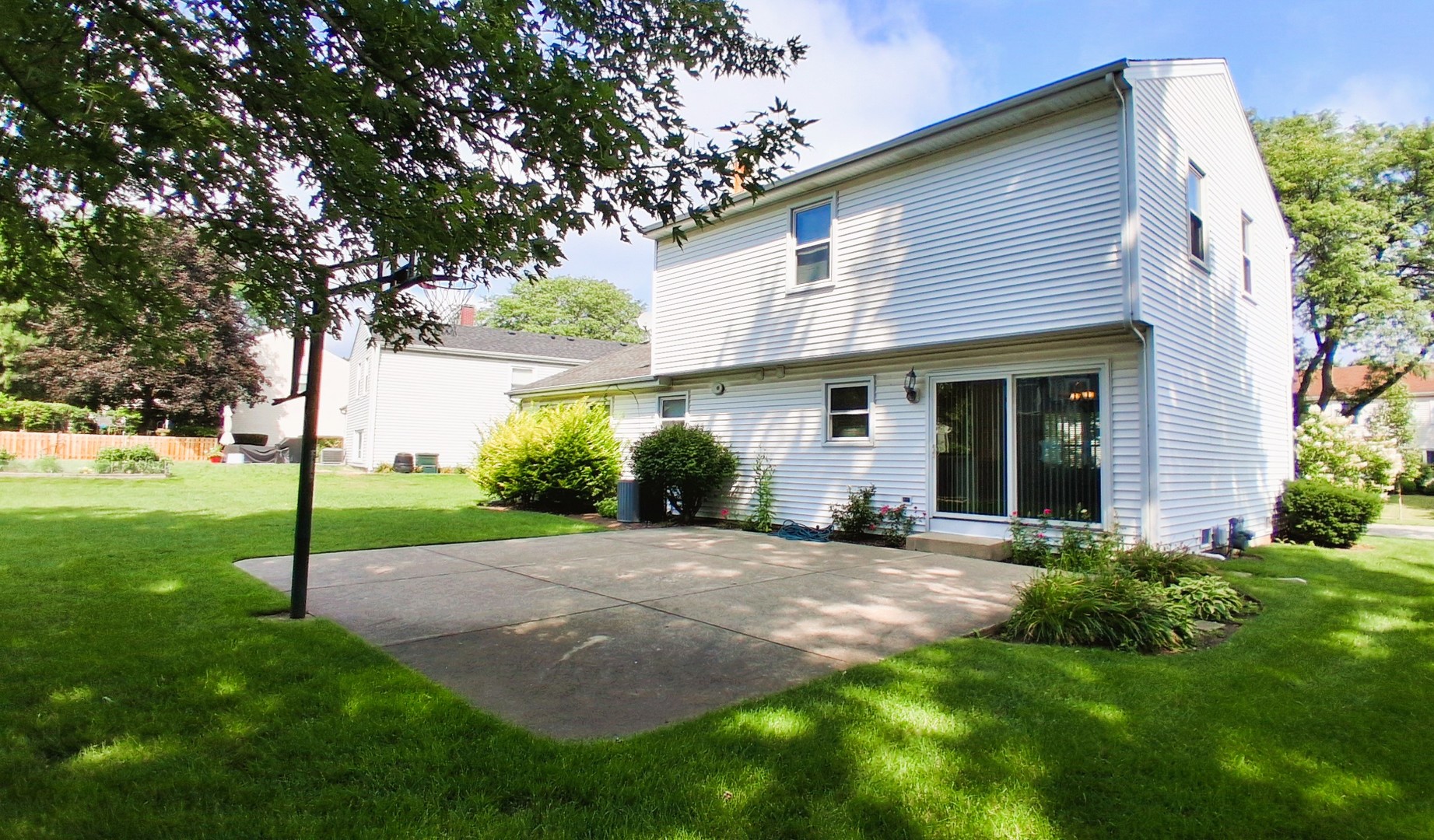 920 Chaucer Way Property Photo 2