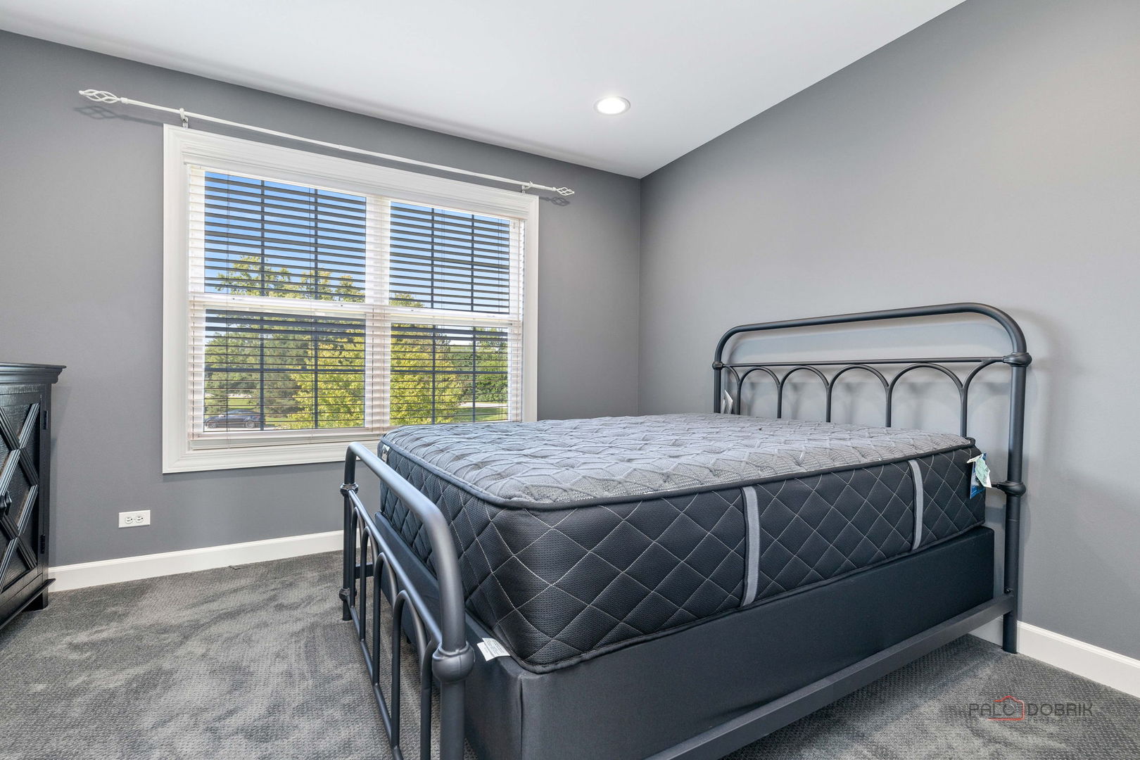 5 Kensington Court Property Photo 25