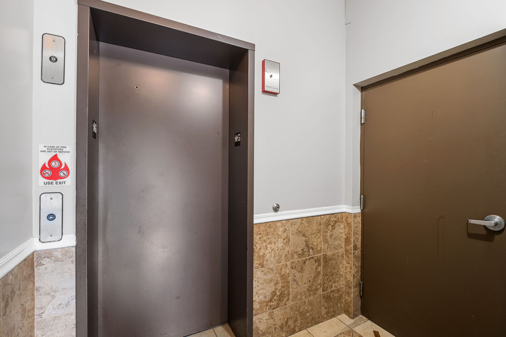 1903 W Diversey Parkway 301 Property Photo 28
