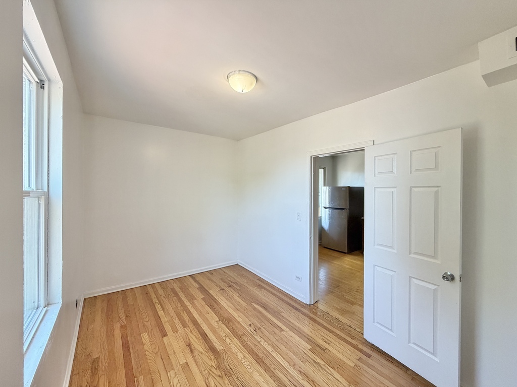 4251 W Haddon Avenue 2 Property Photo 18