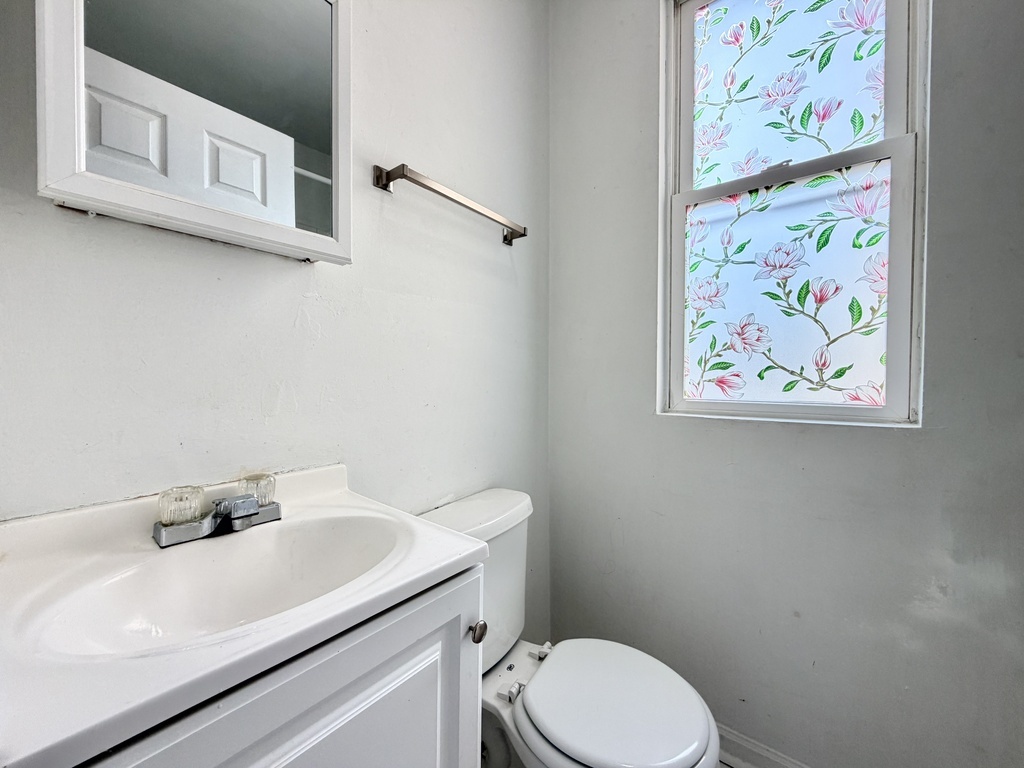 4251 W Haddon Avenue 2 Property Photo 19