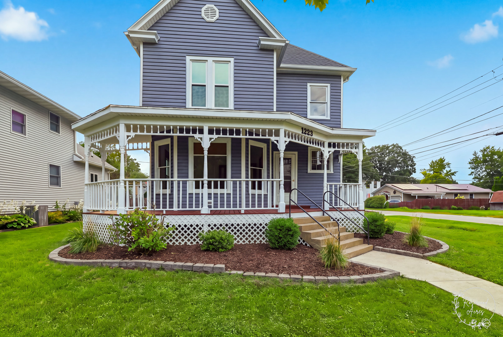 1223 N Locust Street